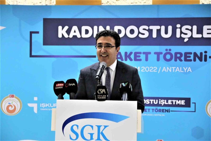 Antalya Kadın İstihdamında Türkiye Ortalamasının Üzerinde