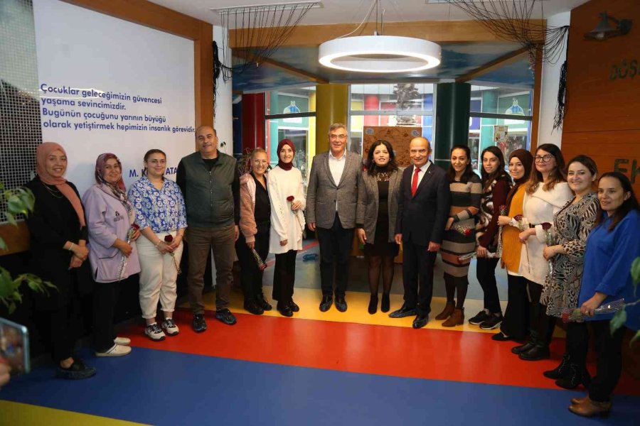 Döşemealtı’nda 24 Kasım Öğretmenler Günü Kutlandı