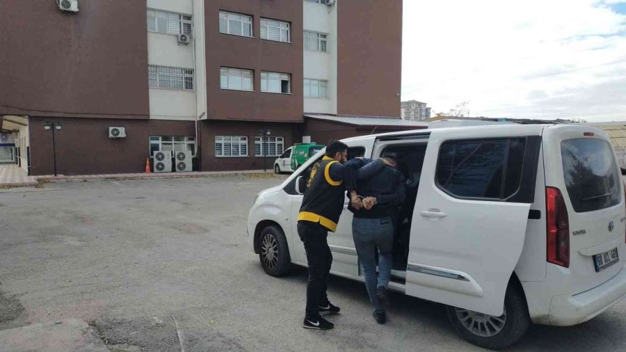 Aksaray’da Otomobil Hırsızları Yakalandı: 5 Tutuklama