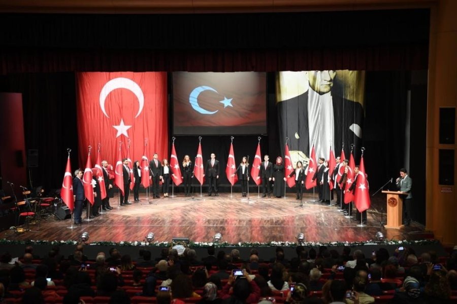 Antalya’da Öğretmenler Günü Coşkuyla Kutlandı