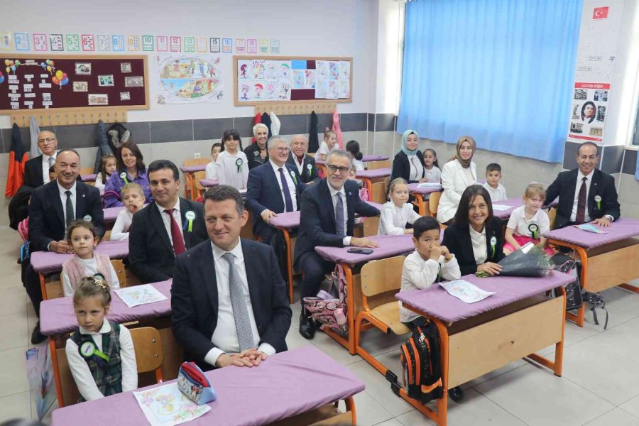 Gülseren Hüseyin Doğan İlkokulu Öğretmenler Günü’nde Açıldı