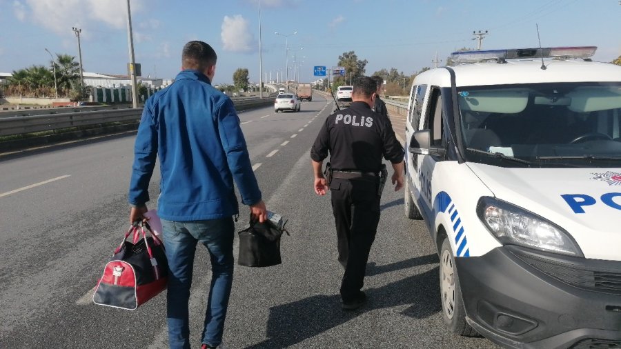 Otomobilinin Camındaki Filmle Yakalandı, Film Gibi Savunmayla Pes Dedirtti