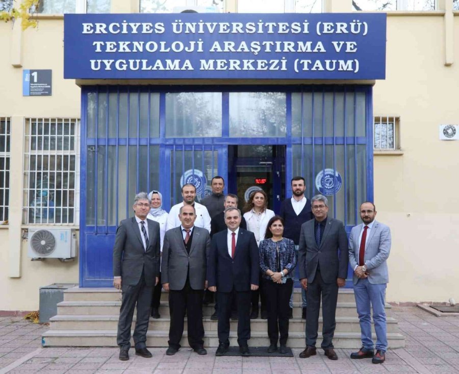 Erü Rektörü Altun, Teknoloji Araştırma Ve Uygulama Merkezi’nde İncelemelerde Bulundu