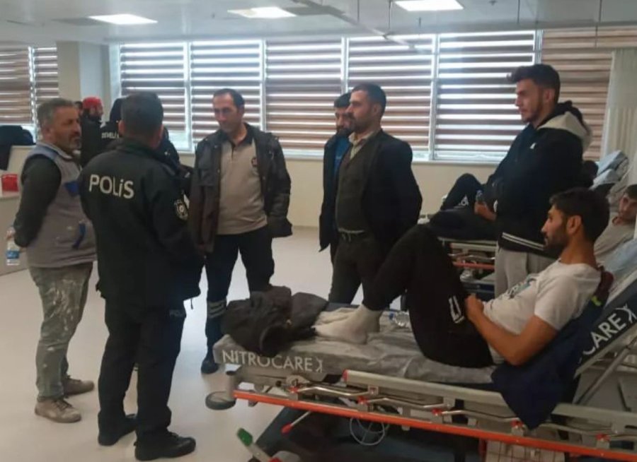 Develigücü’nde 17 Kişi Zehirlendi