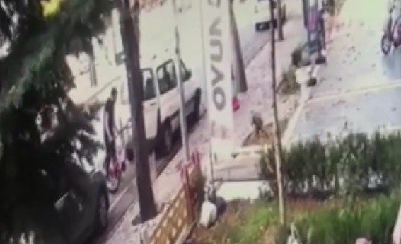 Önce Bisiklet Sonra Da Çaldığı Kamyonetle İş Yerinden Demir Çalan Şüpheli Yakalandı