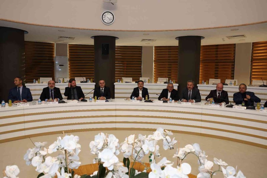 Başkan Büyükkılıç’tan Gençlik Vurgusu