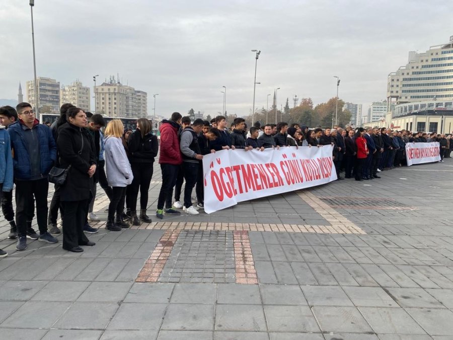 Ayhan Teltik: “böyle Bir Günün Olması Öğretmenlerimize Verilen Değeri Gösteriyor”