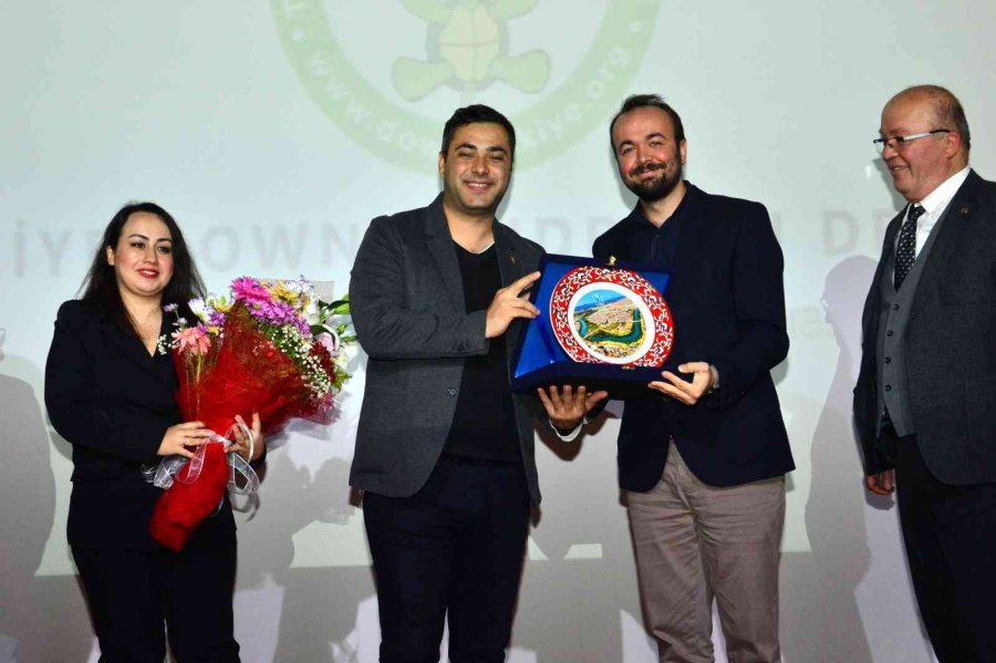 Manavgat Belediyesi’nden Down Sendromu Semineri