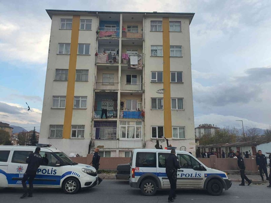 Pompalı Tüfek İle Dehşet Saçtı: 3 Yaralı