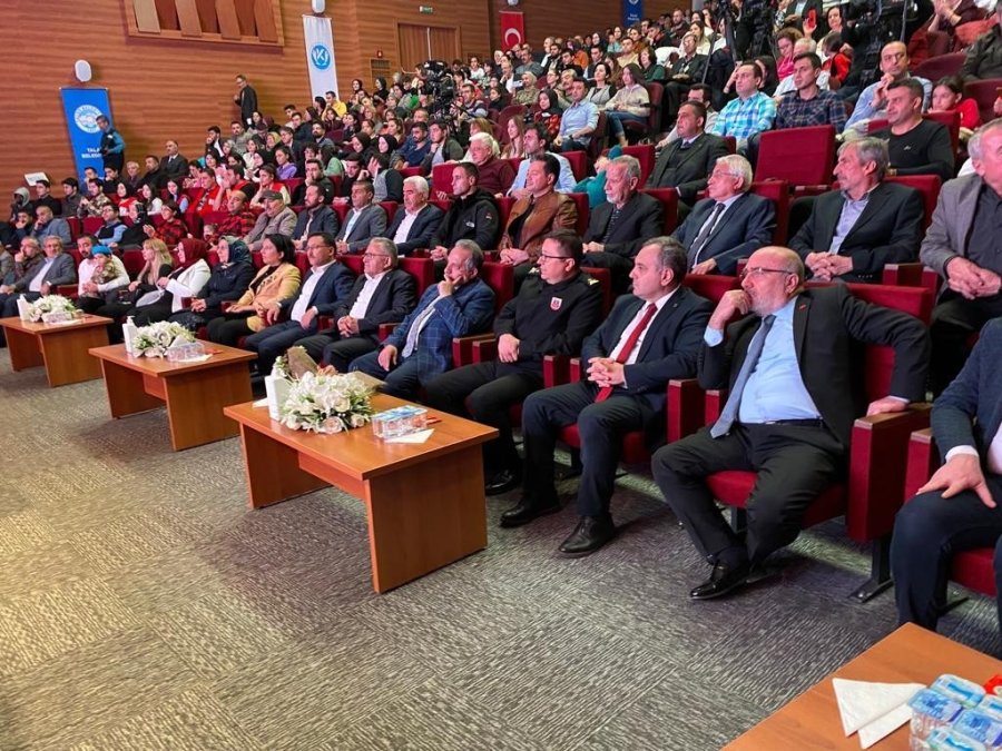 Öğretmenler ‘jandarmayı’ Coşkuyla Dinledi