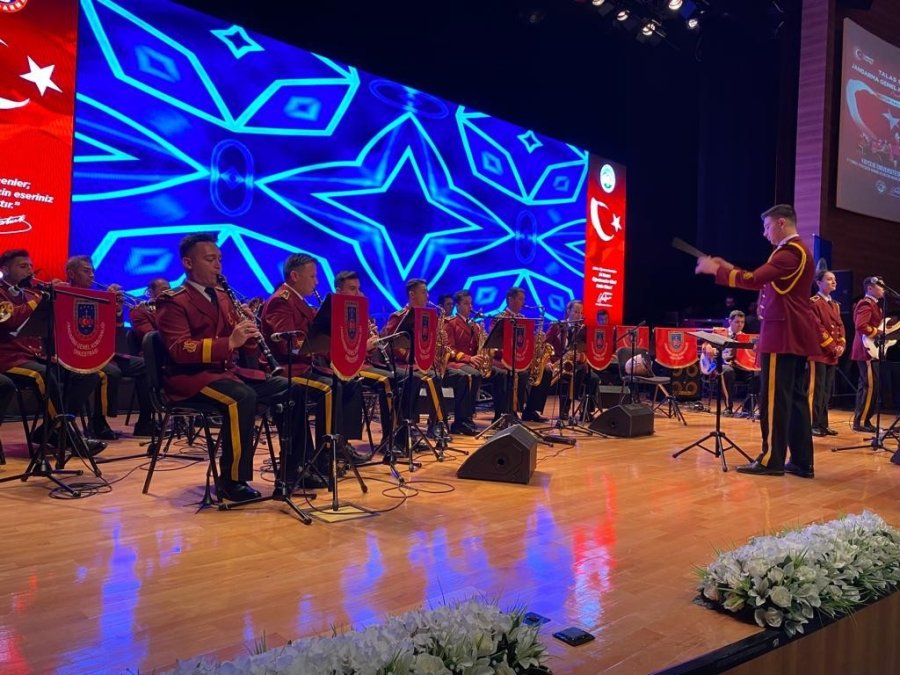 Öğretmenler ‘jandarmayı’ Coşkuyla Dinledi