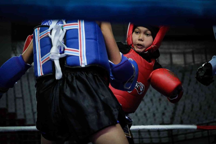 Uluslararası Antalya Muaythai Açık Kupası Devam Ediyor