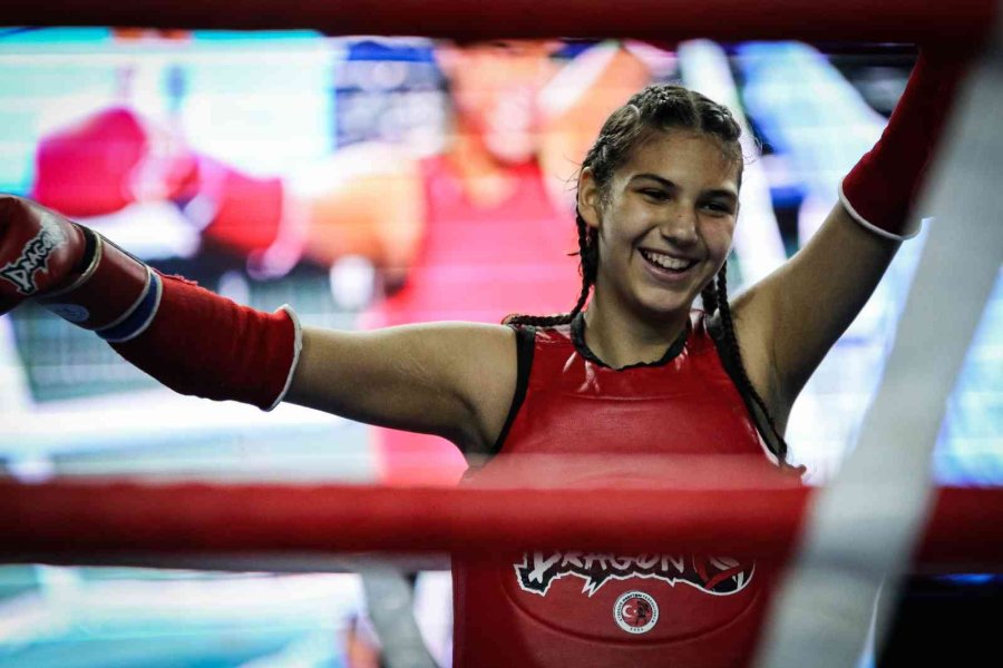 Antalya Muaythai Açık Kupası’nda Minik Sporcular Ümit Verdi