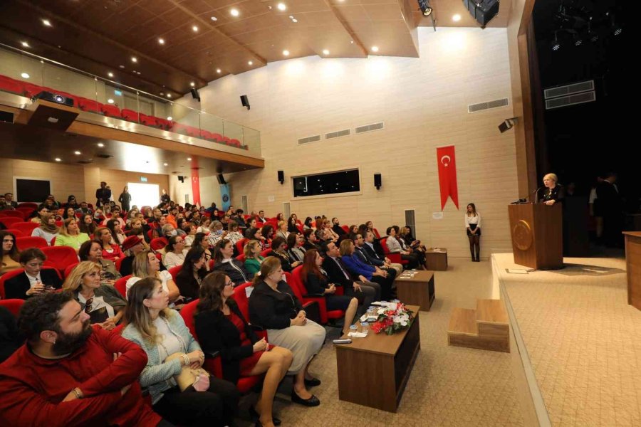 Medyada Kadına Yönelik Olan Şiddet Dili Tartışıldı