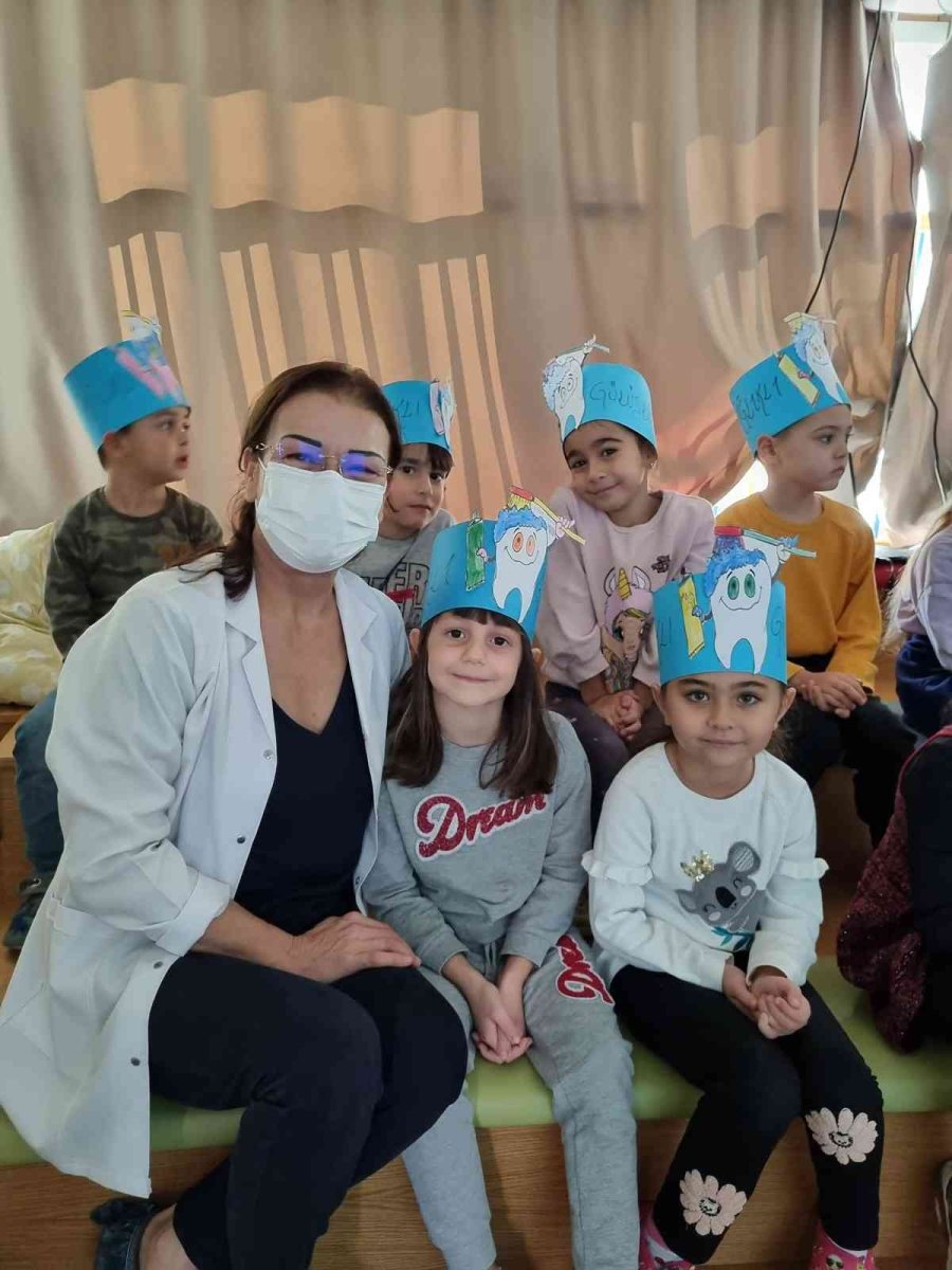 Ekolojik Kreşte Miniklere Ağız Ve Diş Sağlığı Eğitimi