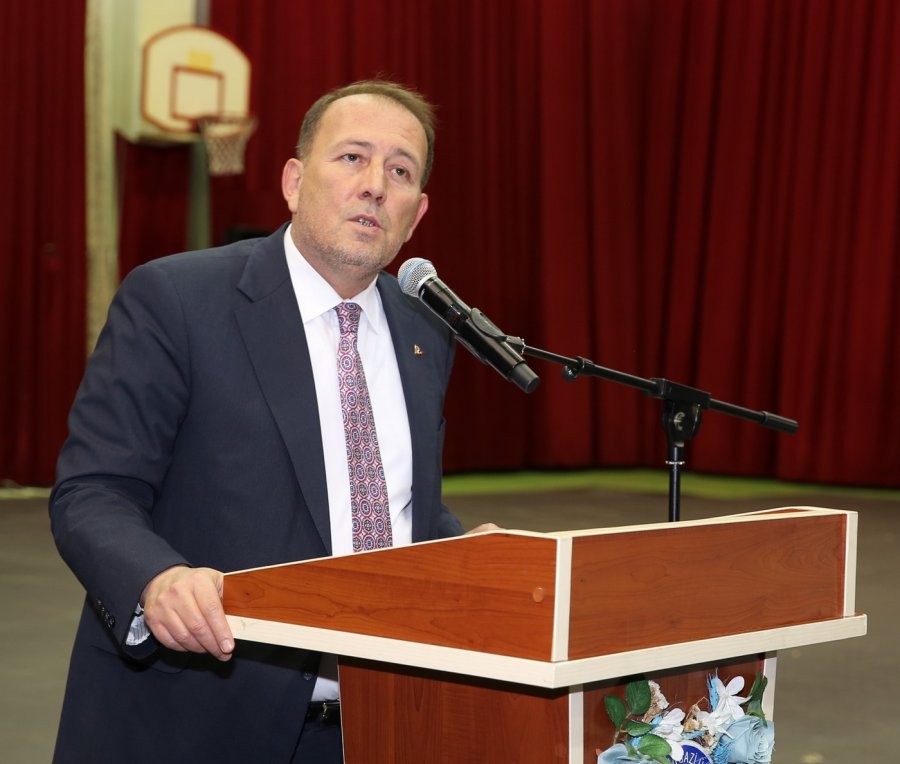 Esogü’lü Genç Diş Hekimi Adayları Beyaz Önlüklerini Giydi