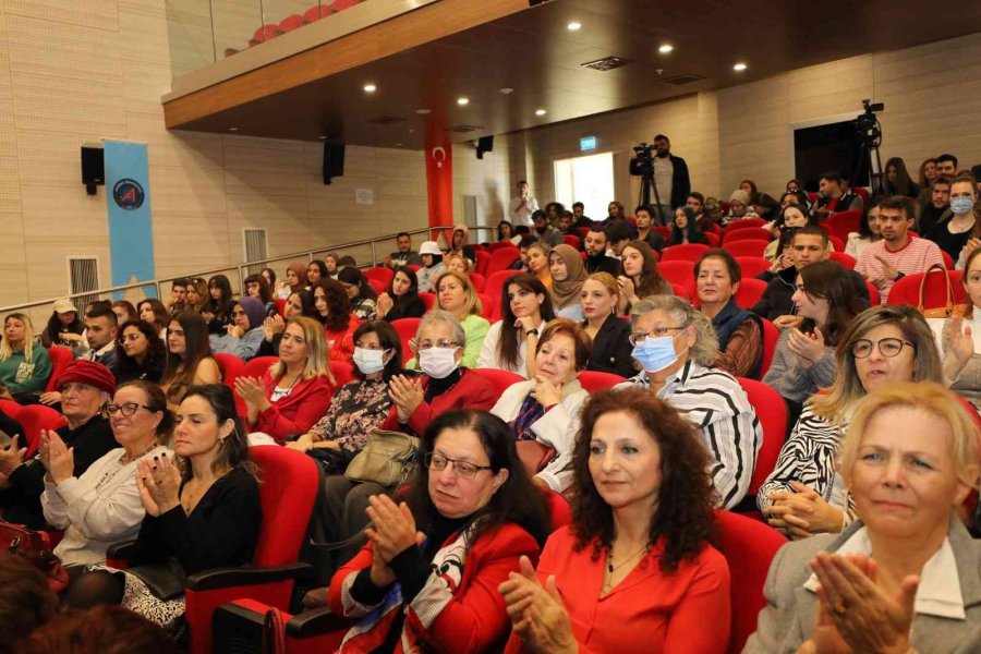 Medyada Kadına Yönelik Olan Şiddet Dili Tartışıldı