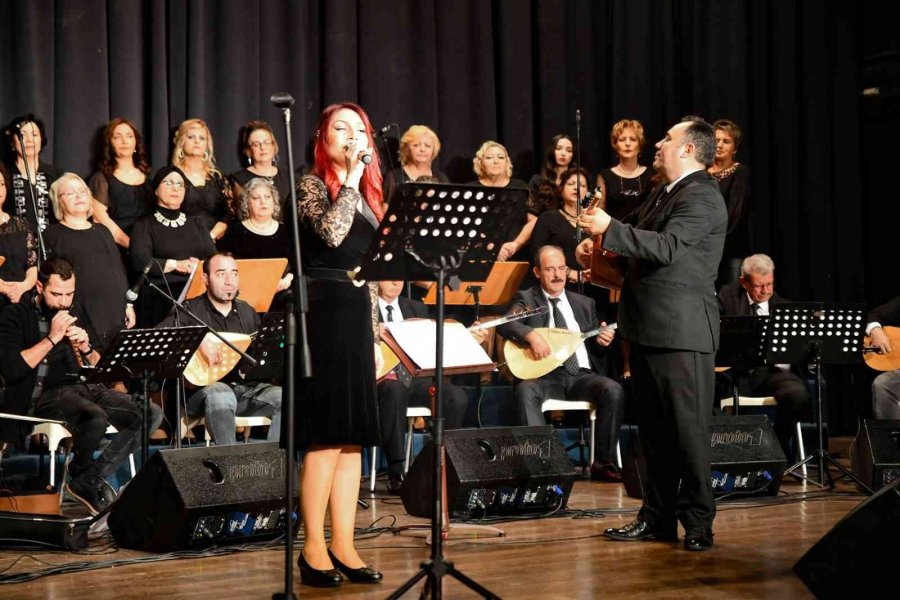 Türküler Öğretmenler İçin Söylendi