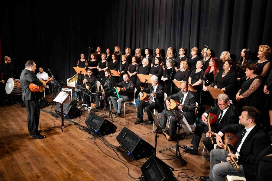 Türküler Öğretmenler İçin Söylendi