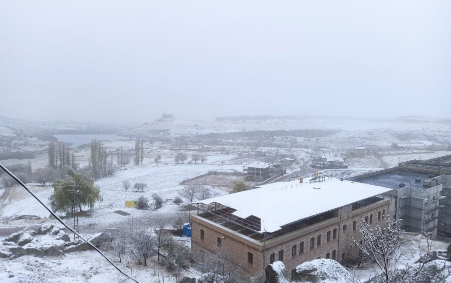 Aksaray’a Mevsimin İlk Karı Yağdı