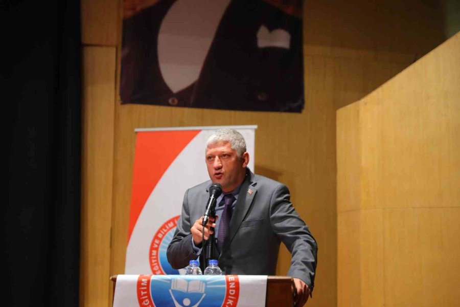 14`üncü Başöğretmen Atatürk Onur Ödülü Sahibini Buldu