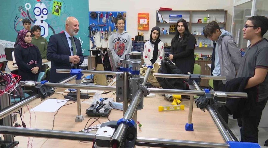 Kocasinan Akademi’den Teknoloji Çağına Büyük Hizmet