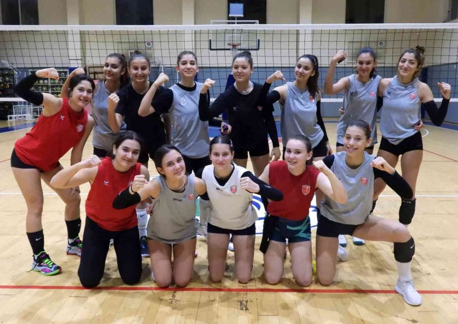 Kepez’in Sultanları Finale Hazırlanıyor