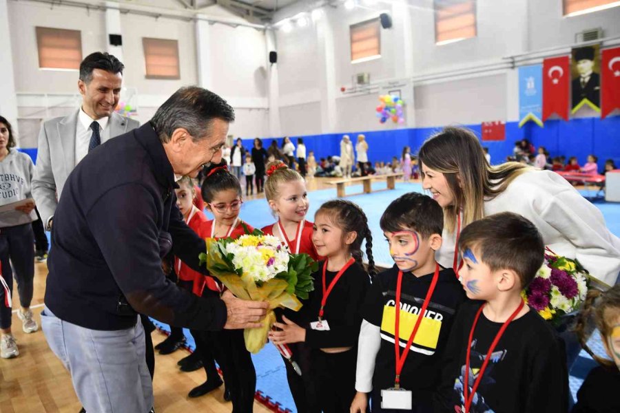 Başkan Ataç Jimnastikle Tanışan Çocuklarla Buluştu