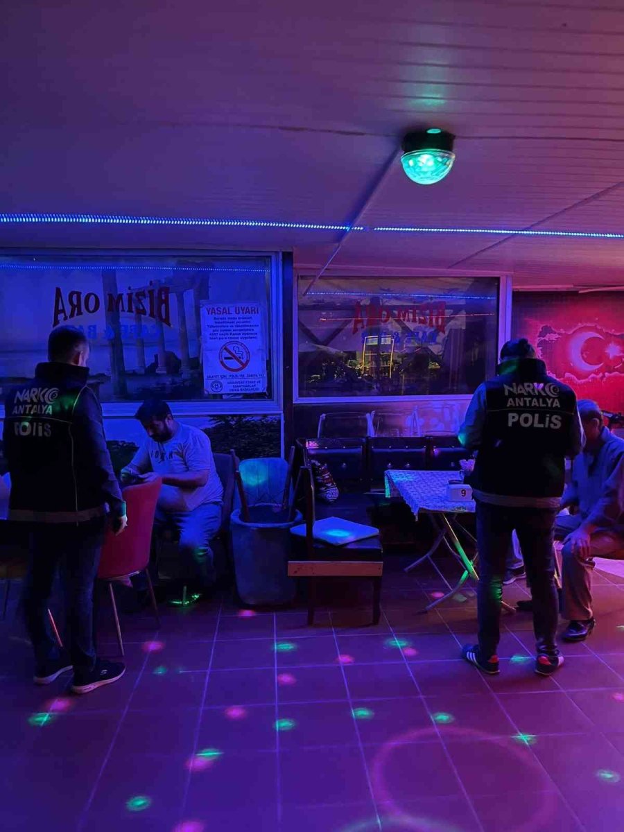 Antalya’da 7 İlçede Eş Zamanlı Umuma Açık Yerler Ve Yol Denetimi