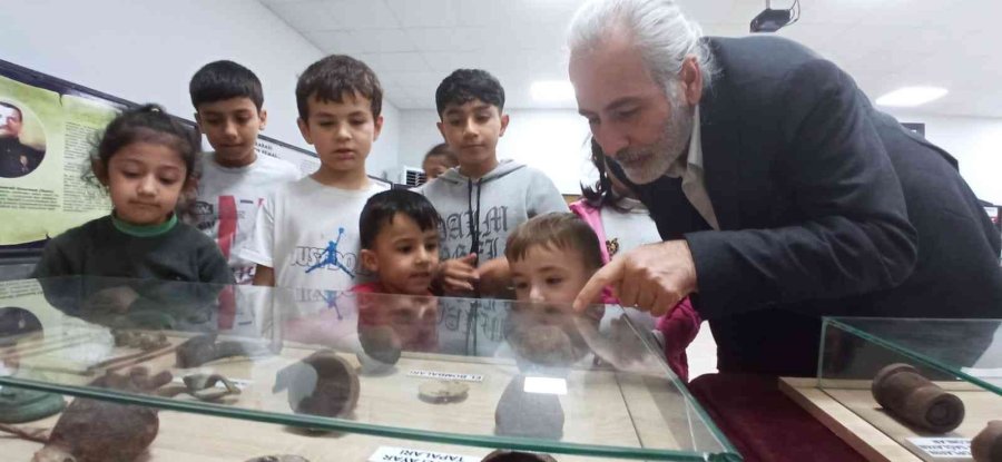Çanakkale Gezici Müzesi Mersin’de Büyük İlgi Gördü