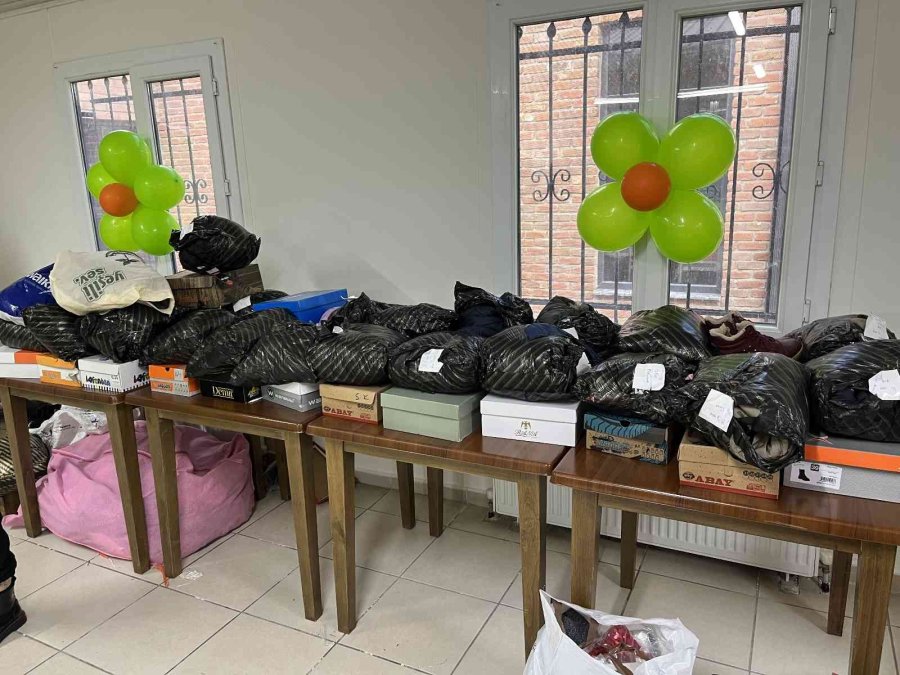 İhtiyaç Sahibi Aileler Ve Çocukları Unutulmaz Bir Gün Yaşadı