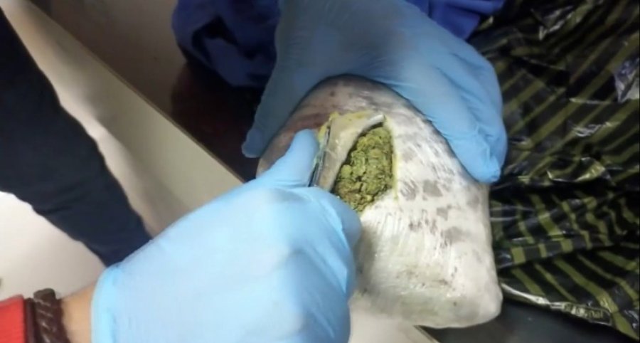 Kargo İle Esrar Ticaretine Şok Baskın: 8 Şüpheli Yakalandı