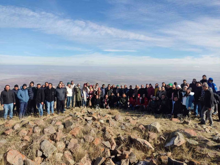 Kulu’da Doğa Yürüyüşü Düzenlendi