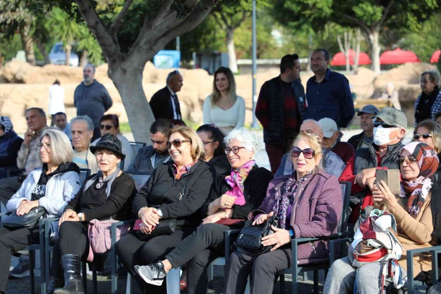 Aktif Yaşlı Merkezi Tsm Korosu’ndan Emeklilere Konser