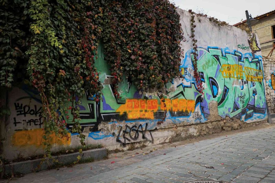 Antalya Kaleiçi’nde “tarihi” Kirlilik