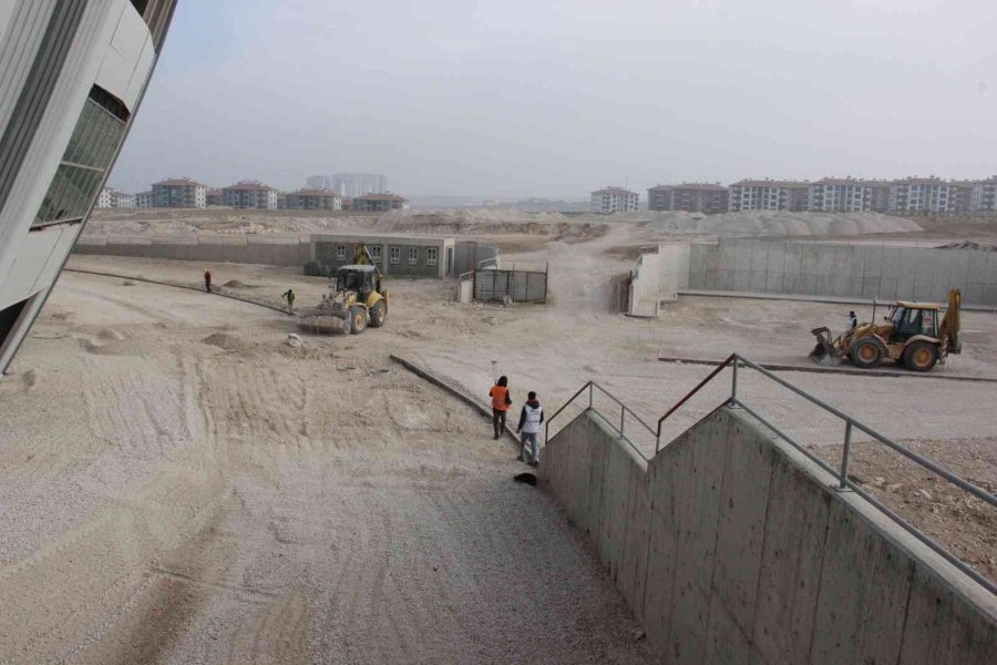 Karaman’ın 15 Bin Kişilik Stadyumda Sona Doğru