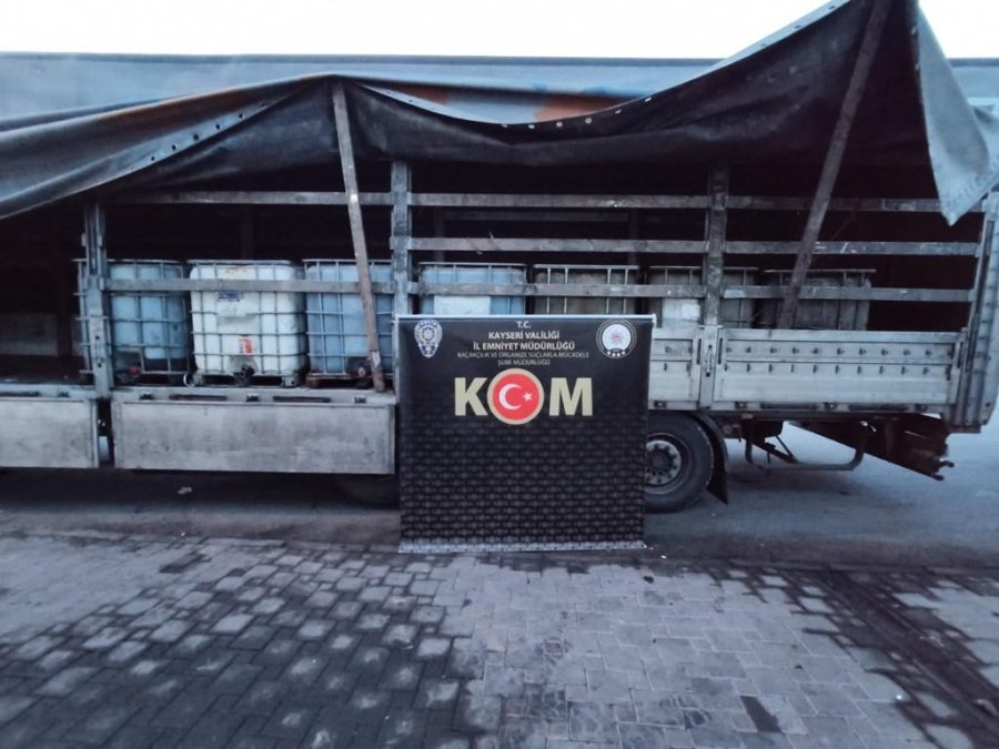 17 Ton Karışımlı Akaryakıtı Piyasaya Süremeden Yakalandılar