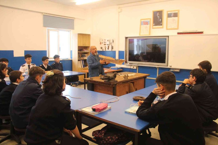 Genç Kızların Yeni Gözdesi Denizcilik