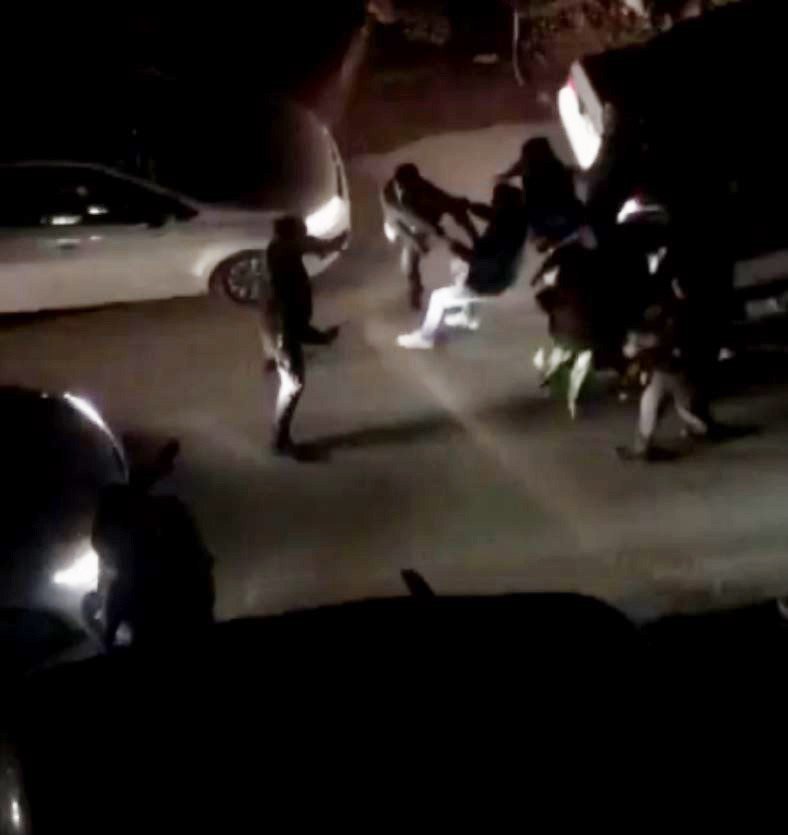 Nişanda Töreninde “argo Konuşma” Kavgası: Tekme Ve Yumruklar Havada Uçuştu