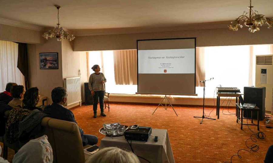 Tozlaştırıcı Arılarla Daha Sağlıklı Ve Daha Fazla Tarımsal Üretim Yapılacak