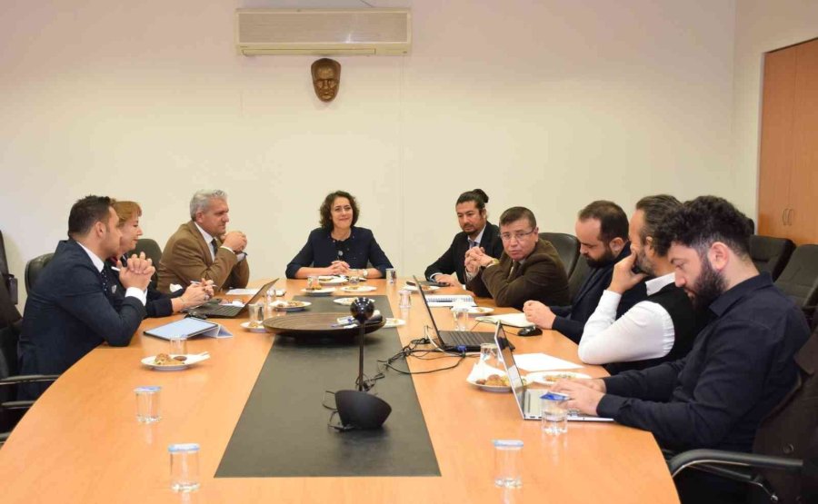 İibf’de İkinci Dış Danışma Kurulu Toplantısı Gerçekleştirildi