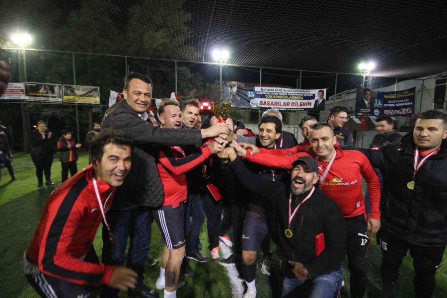 Kalkan Halı Saha Turnuvası Tamamlandı