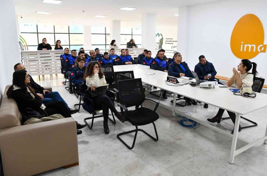 Tepebaşı Personeline İletişim Becerileri Eğitimi