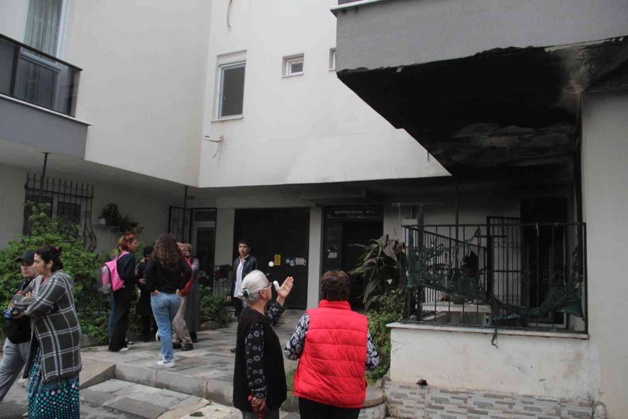 İşe Giden Anne, Dönüşte Evini Yanmış Halde Buldu