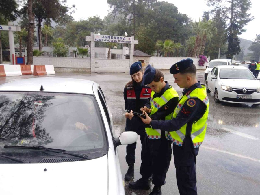 Kemer’de Engelli Vatandaşları Gururlandıran Uygulama