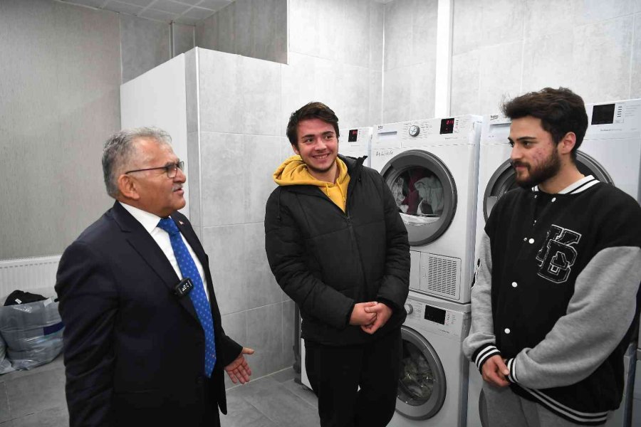 Çamaşır Yıkama Merkezi Takdir Topluyor