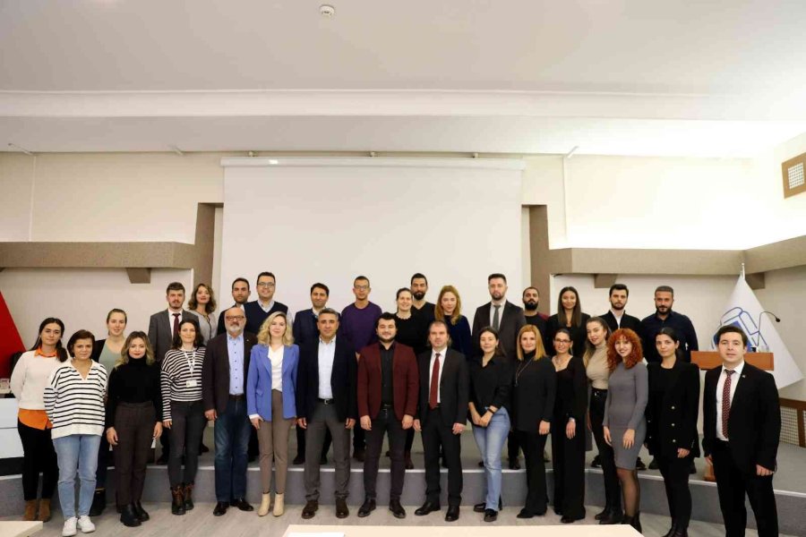 Yeşil Yakalı Akademi Programı Gerçekleştirildi