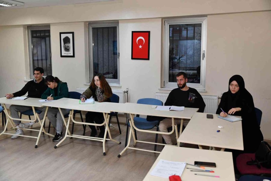 Üniversite Hazırlık Öğrencilerine Destek