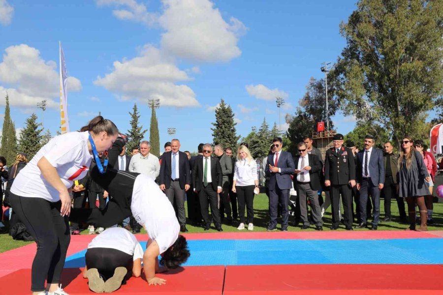 Akdeniz Üniversitesi’nde, ’sevginle Engel Yok Spor Kültür Ve Sanat Şenliği’ Düzenlendi