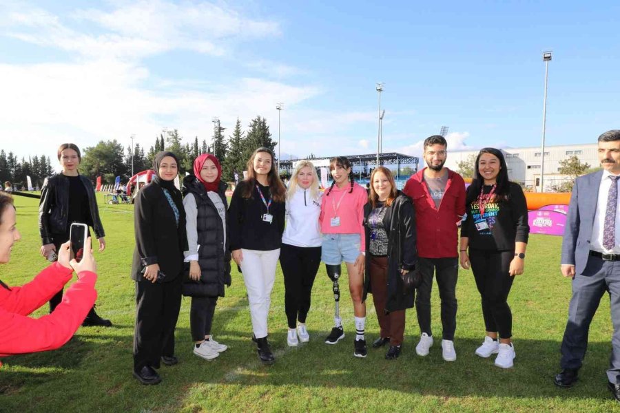 Akdeniz Üniversitesi’nde, ’sevginle Engel Yok Spor Kültür Ve Sanat Şenliği’ Düzenlendi